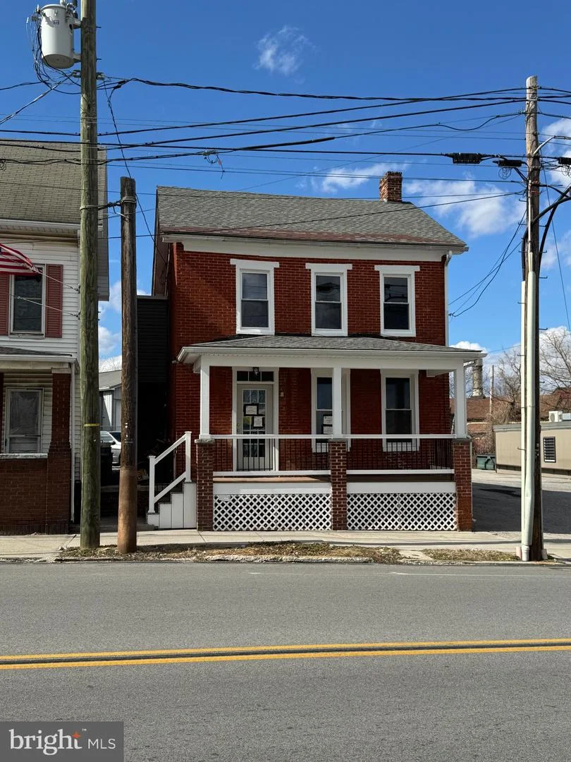 404 Broadway