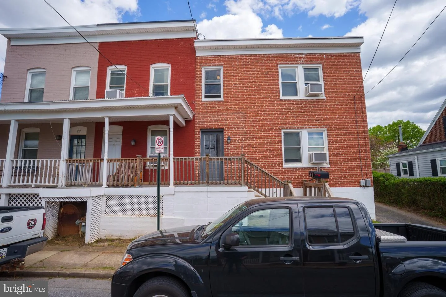 24 Hamilton Avenue