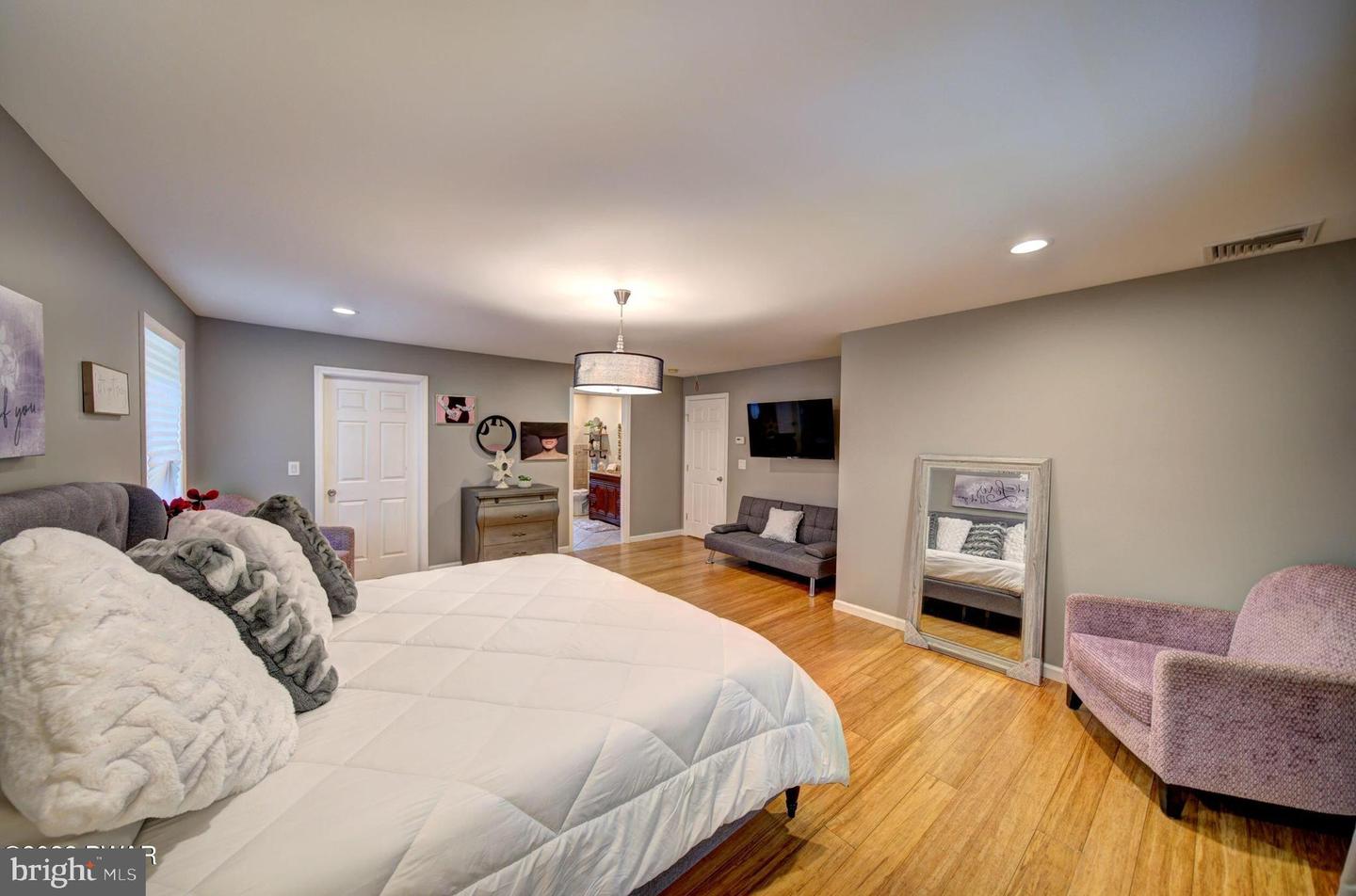 Photo 10 of 50 of 3 Lacawac #Road house