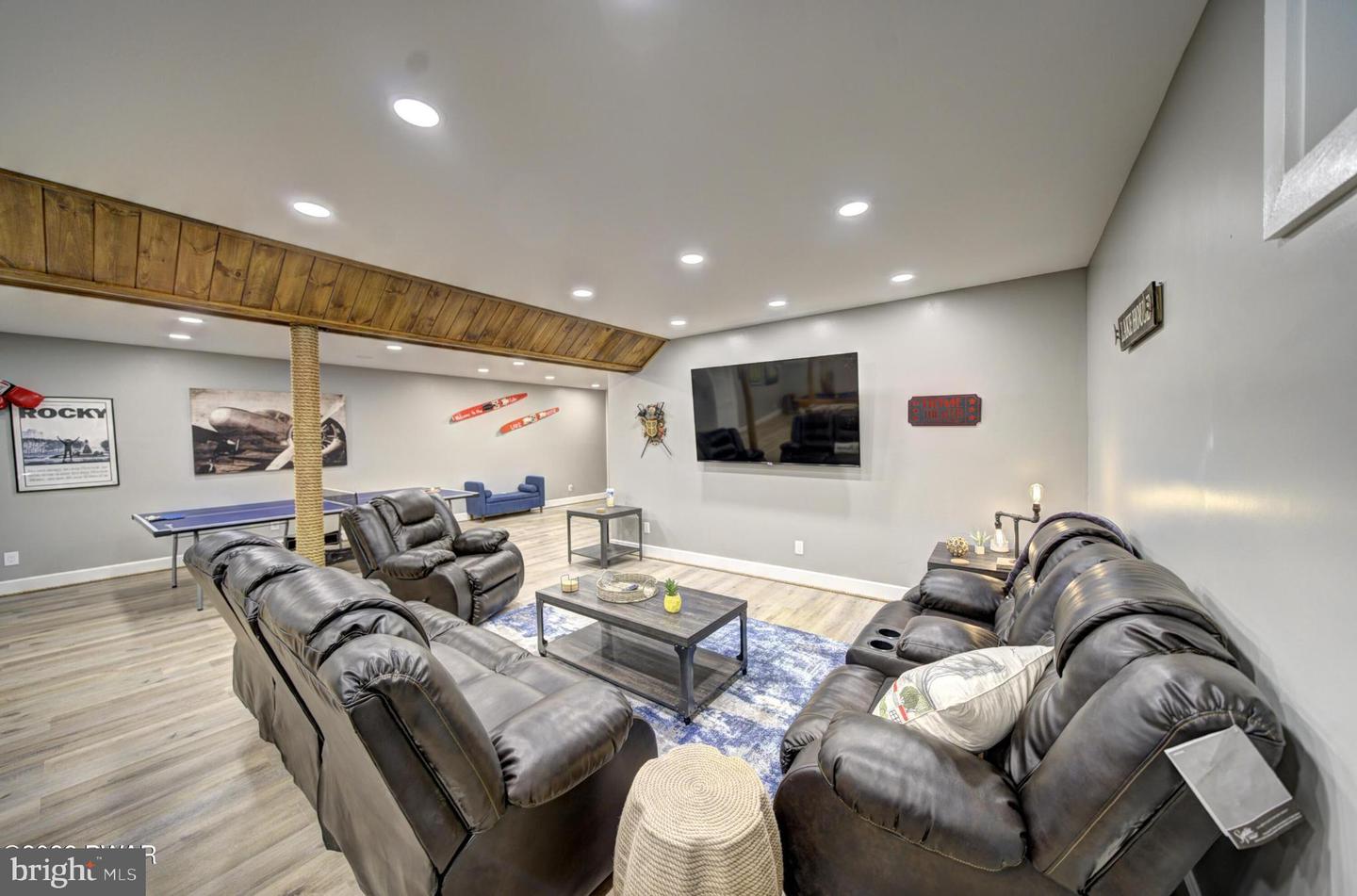 Photo 24 of 50 of 3 Lacawac #Road house