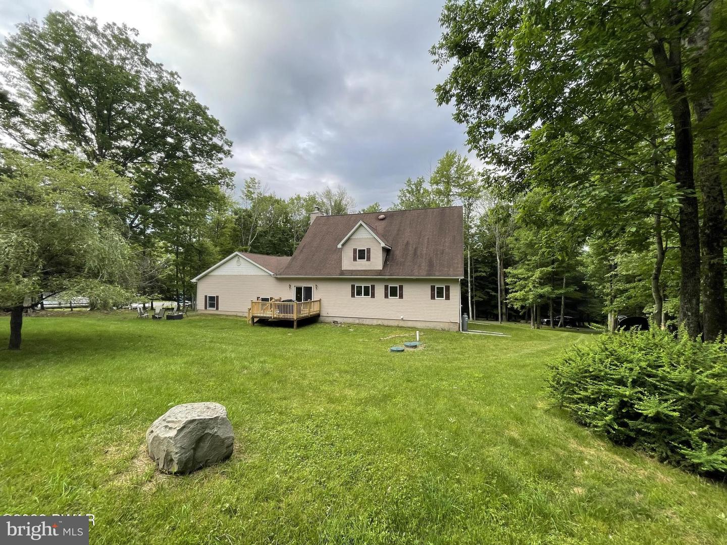 Photo 44 of 50 of 3 Lacawac #Road house