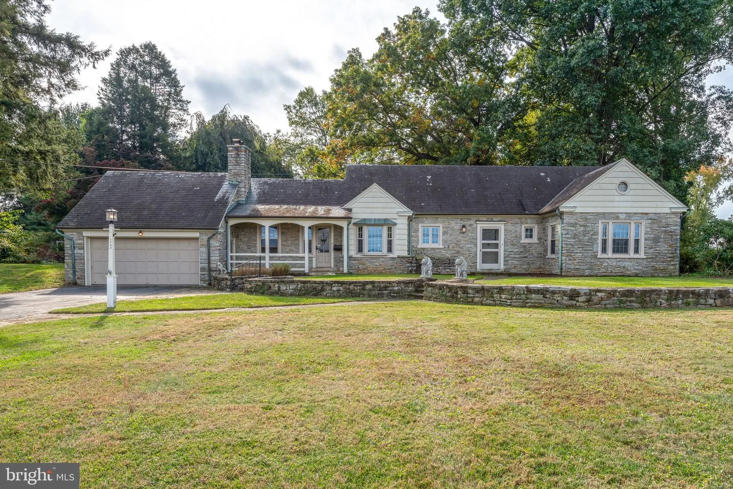 1742 Old Philadelphia Pike