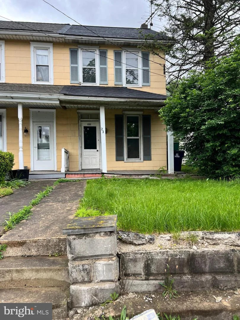 221 S State Street, Talmage, PA, 17580