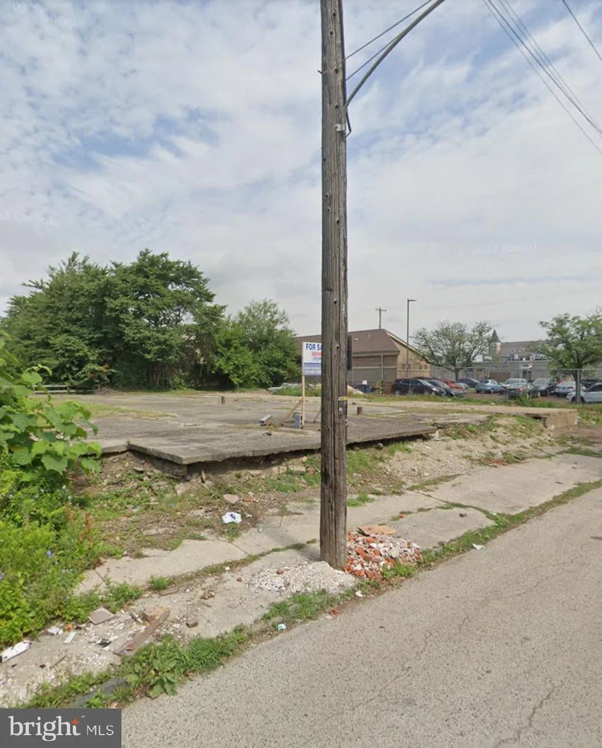 2232-36 N 28th Street