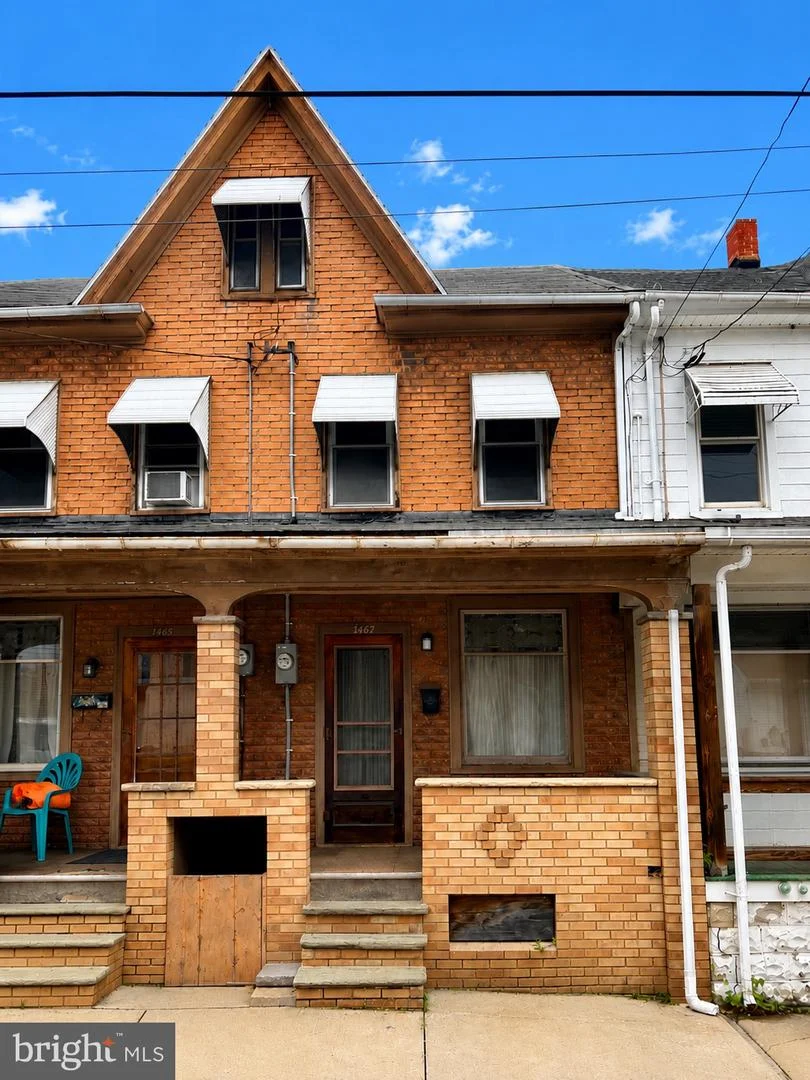 1467 Pulaski Avenue, Coal Twp, PA, 17866
