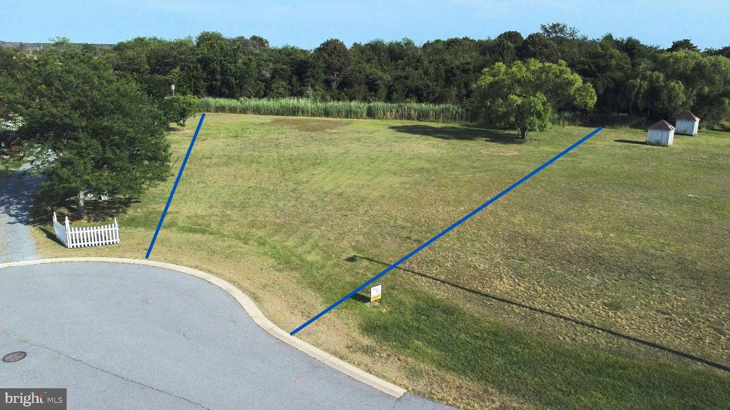 24 Hammock Pointe
