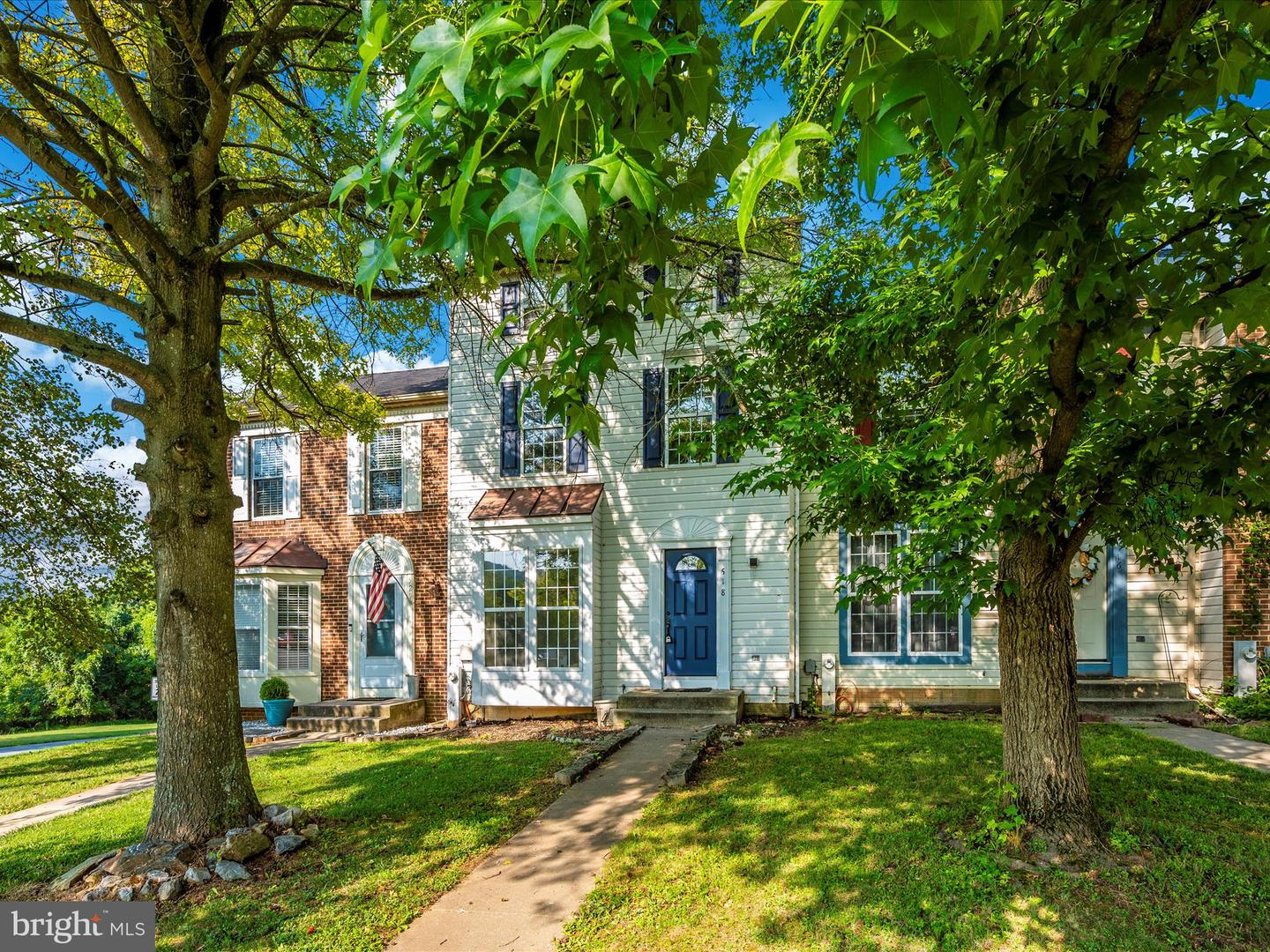 Photo 8 of 54 of 518 Lakes Ct townhome