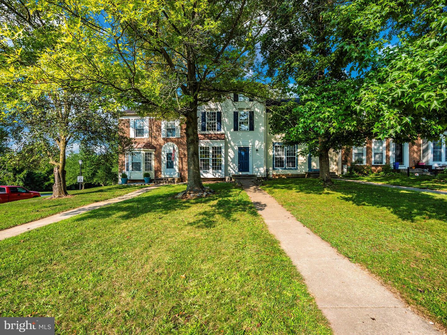 Photo 7 of 54 of 518 Lakes Ct townhome