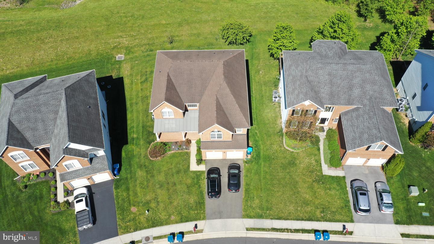 Photo 5 of 53 of 108 Pangborne Ct house