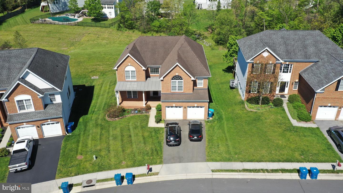 Photo 4 of 53 of 108 Pangborne Ct house
