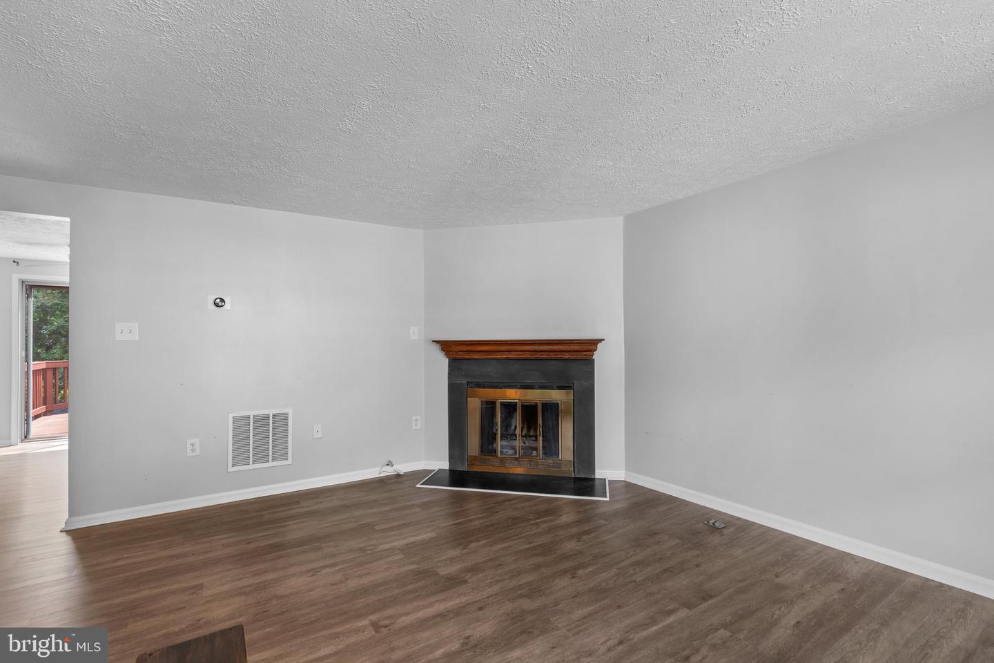 Photo 9 of 38 of 7262 Procopio Cir townhome