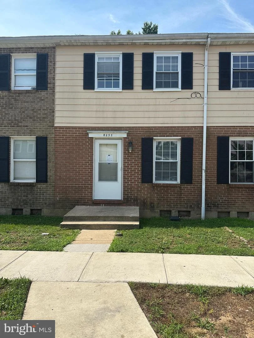 8253 Parham Court