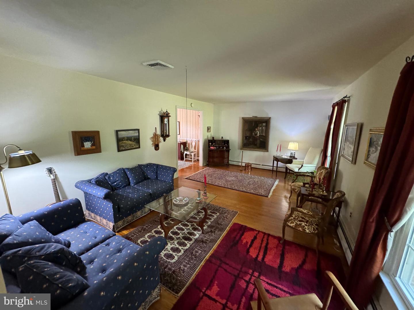 Photo 6 of 53 of 10 Chalfant Rd house