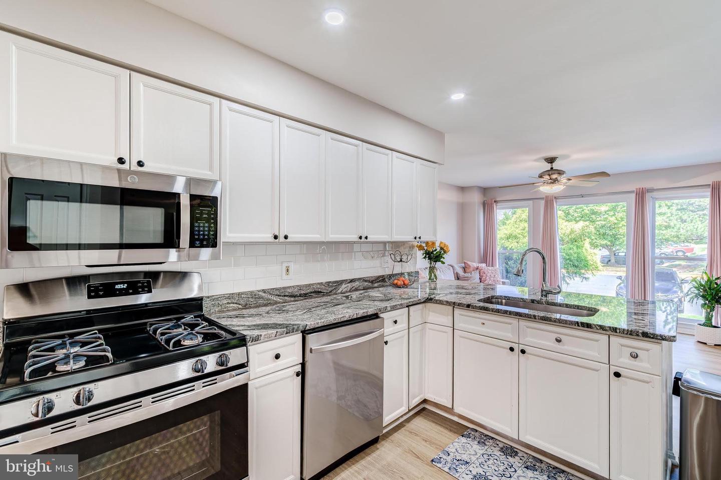 Photo 11 of 35 of 21793 Canfield Ter townhome