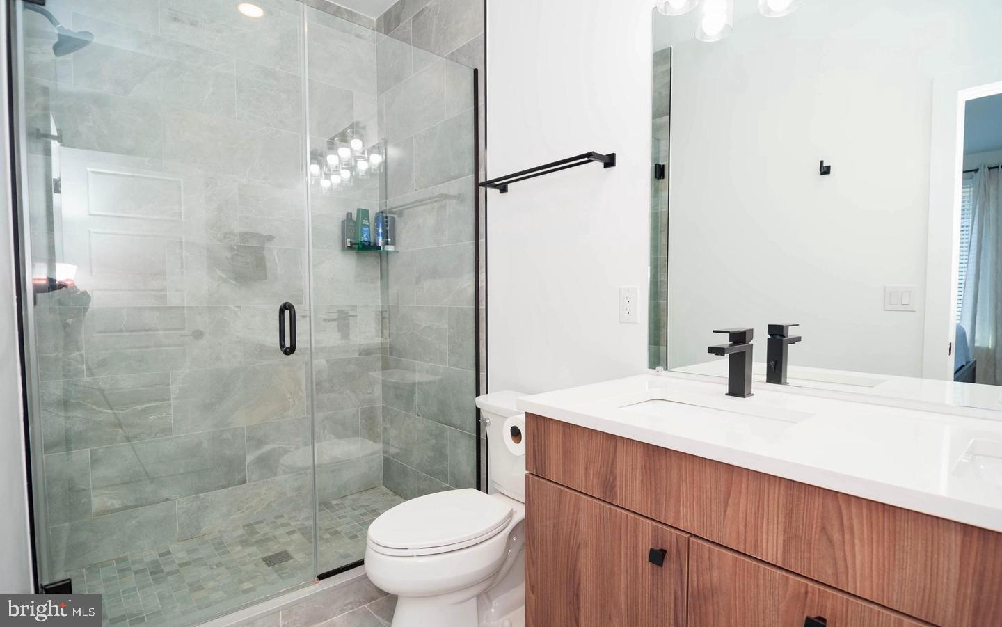 Photo 17 of 25 of 23 E Durham St #A2 townhome