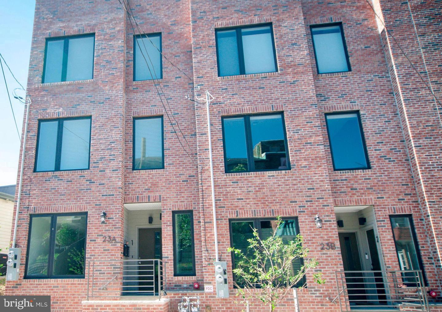 Photo 1 of 25 of 23 E Durham St #A2 townhome