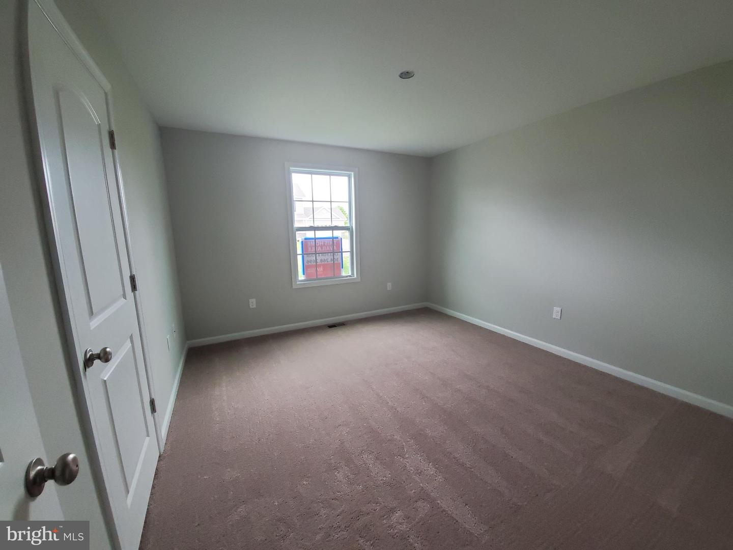 Photo 7 of 10 of 209 Jensen Way house