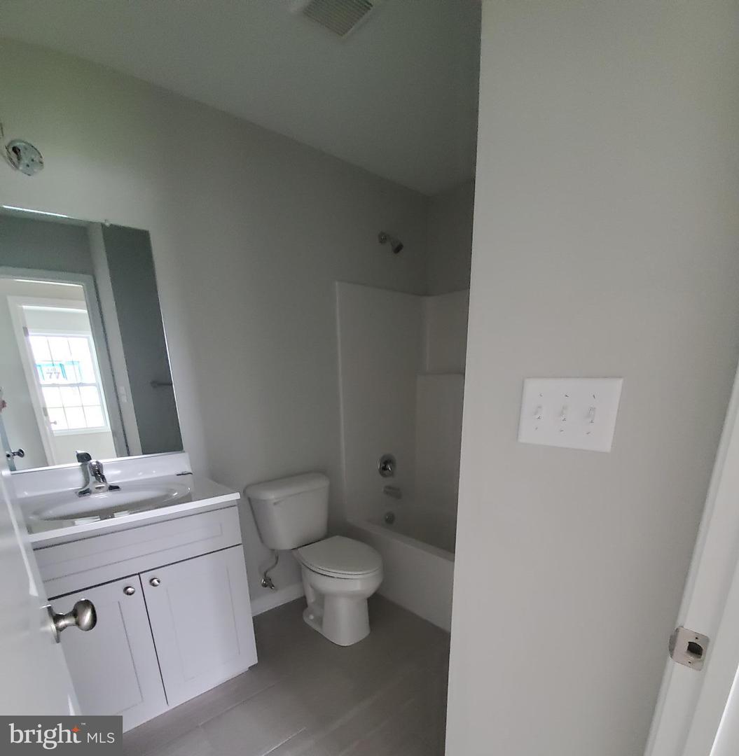Photo 6 of 10 of 209 Jensen Way house