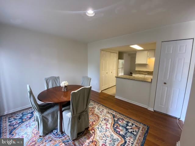 Photo 5 of 30 of 1018 Oaklyn Ct townhome