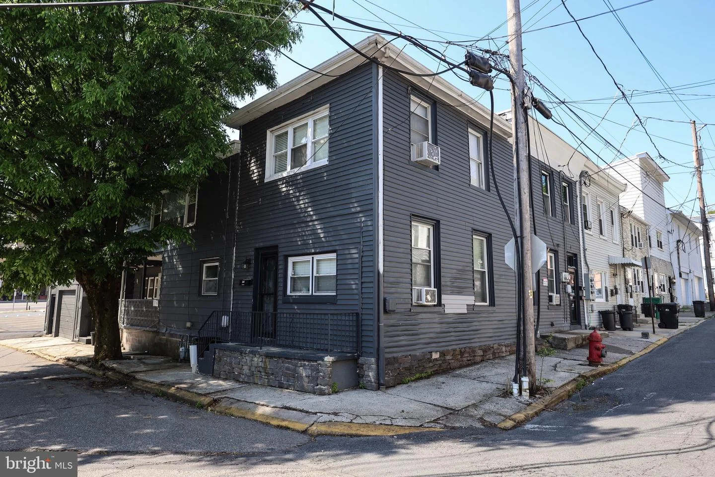 403 W Arch Street