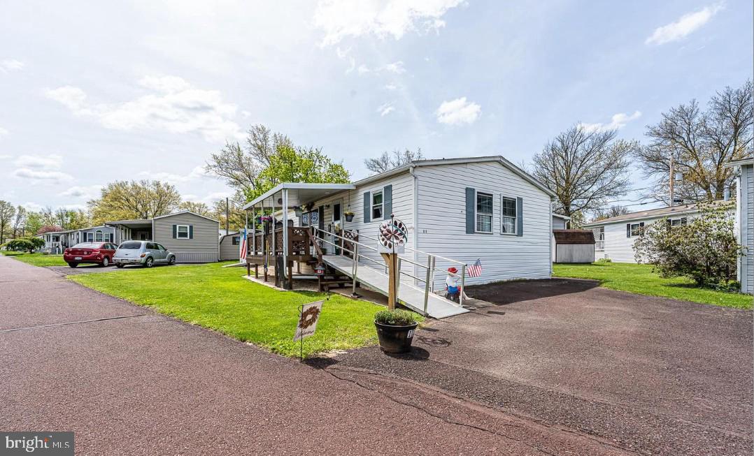 118 Tulip Dr
