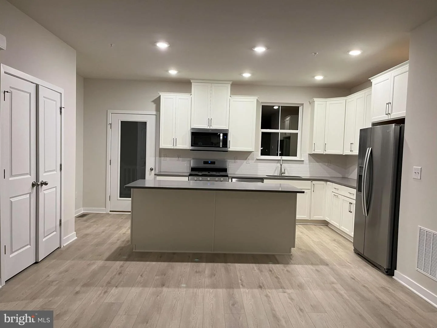 106 Continental Way
