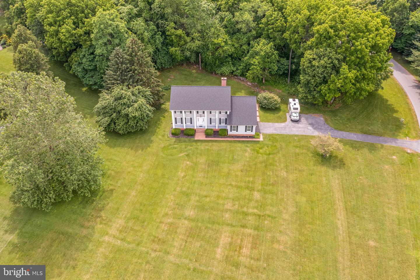 Photo 41 of 49 of 47 Shireoaks Dr house