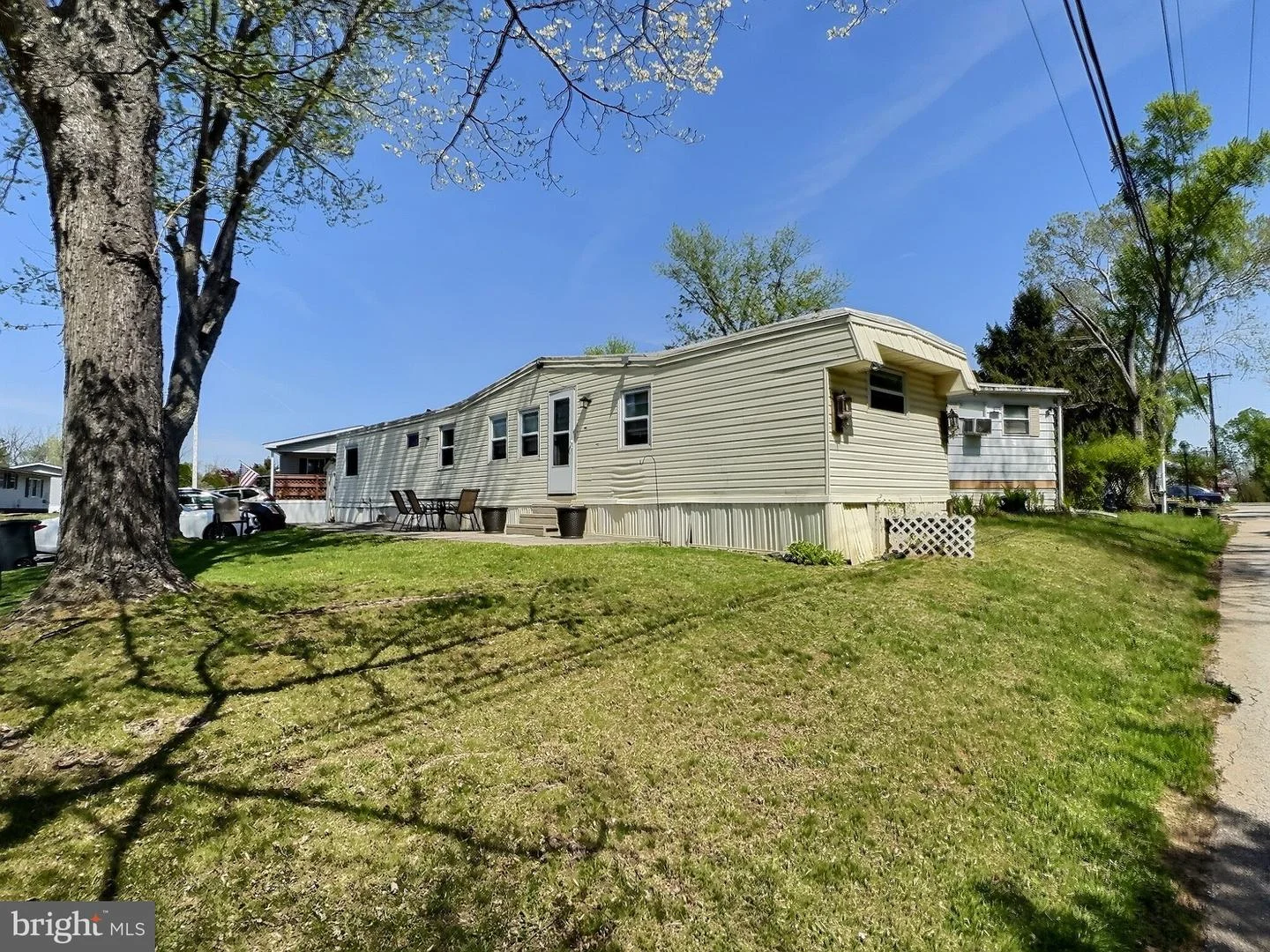 100 Valley Lane