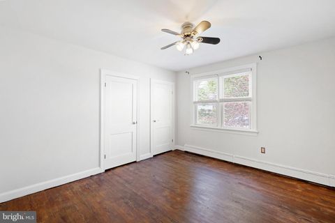 Single Family Residence in Wilmington DE 8 Roosevelt AVENUE 26.jpg