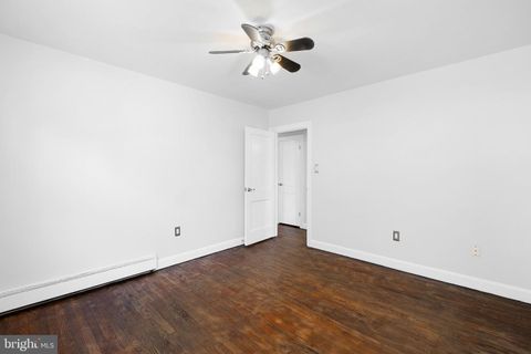 Single Family Residence in Wilmington DE 8 Roosevelt AVENUE 25.jpg