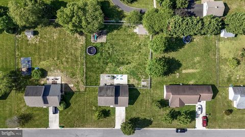 Single Family Residence in Dover DE 510 Fieldcrest DRIVE 29.jpg