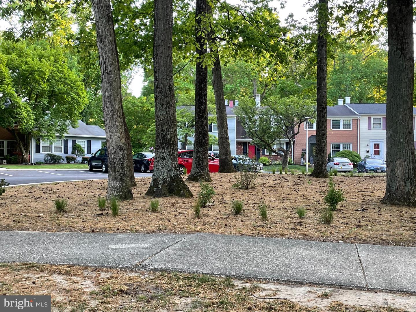 Photo 6 of 38 of 1716 Waldorf Ct townhome