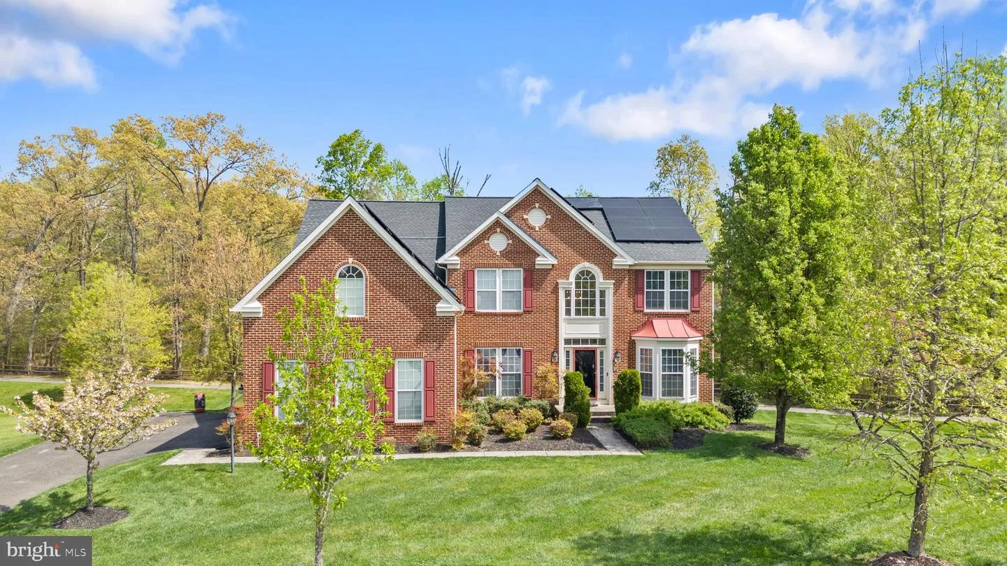 10916 Sir Paul Place