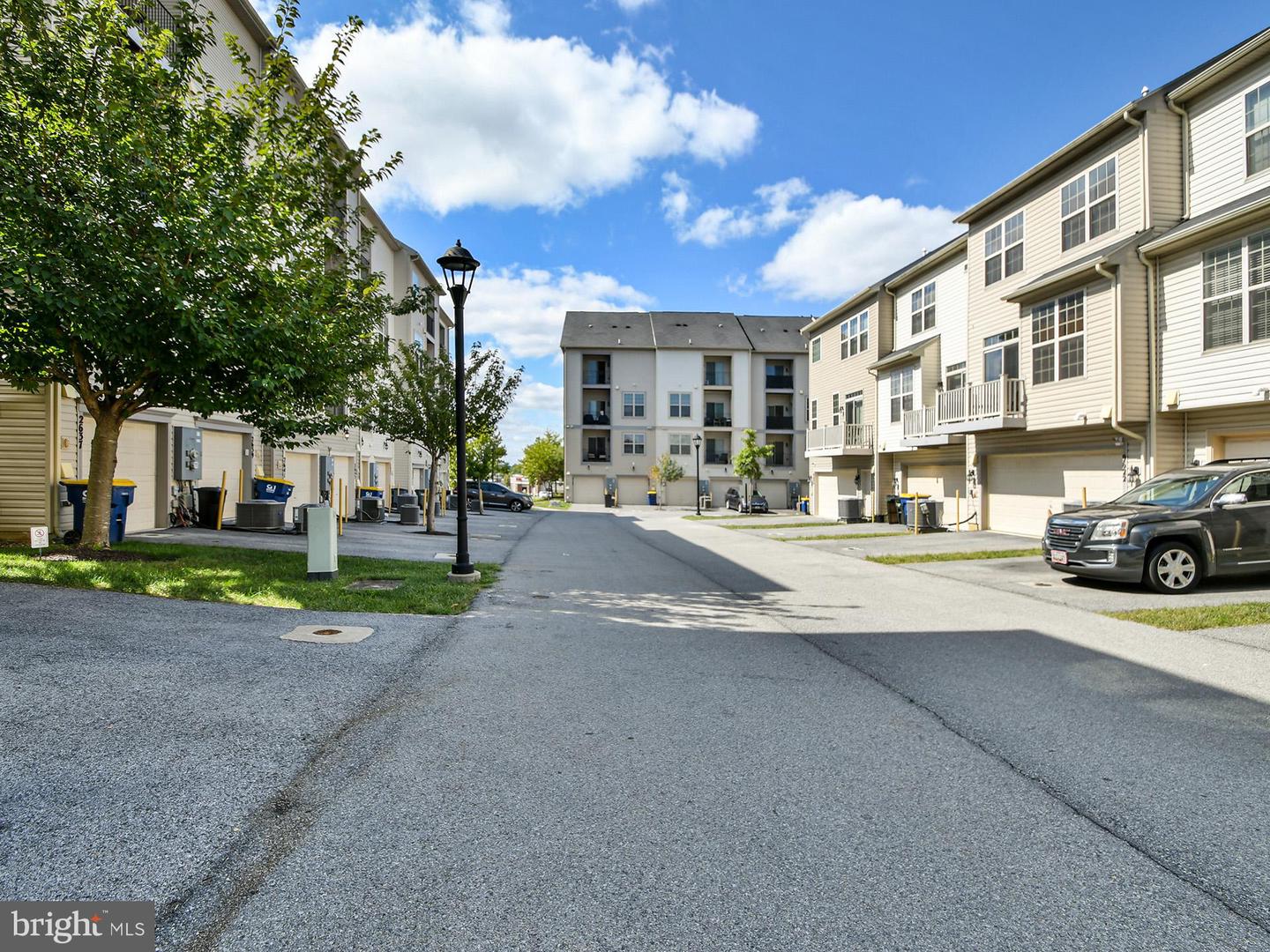 Photo 41 of 50 of 2633 Campus Way N townhome