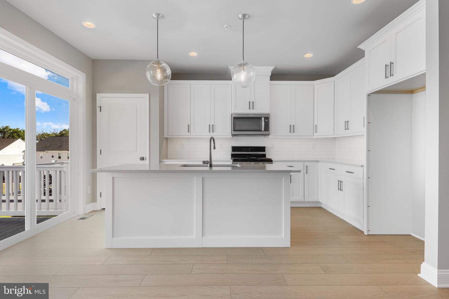 View Chalfont, PA 18914 townhome