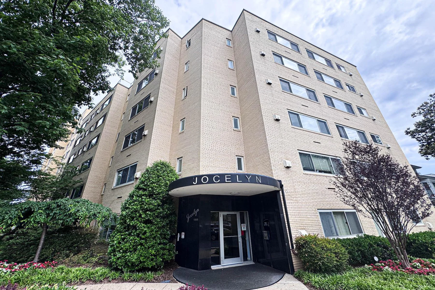 5315 Connecticut Avenue NW Unit 310
