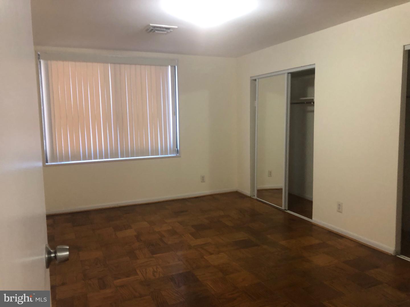 Photo 8 of 12 of 3450 Toledo Ter #405 condo