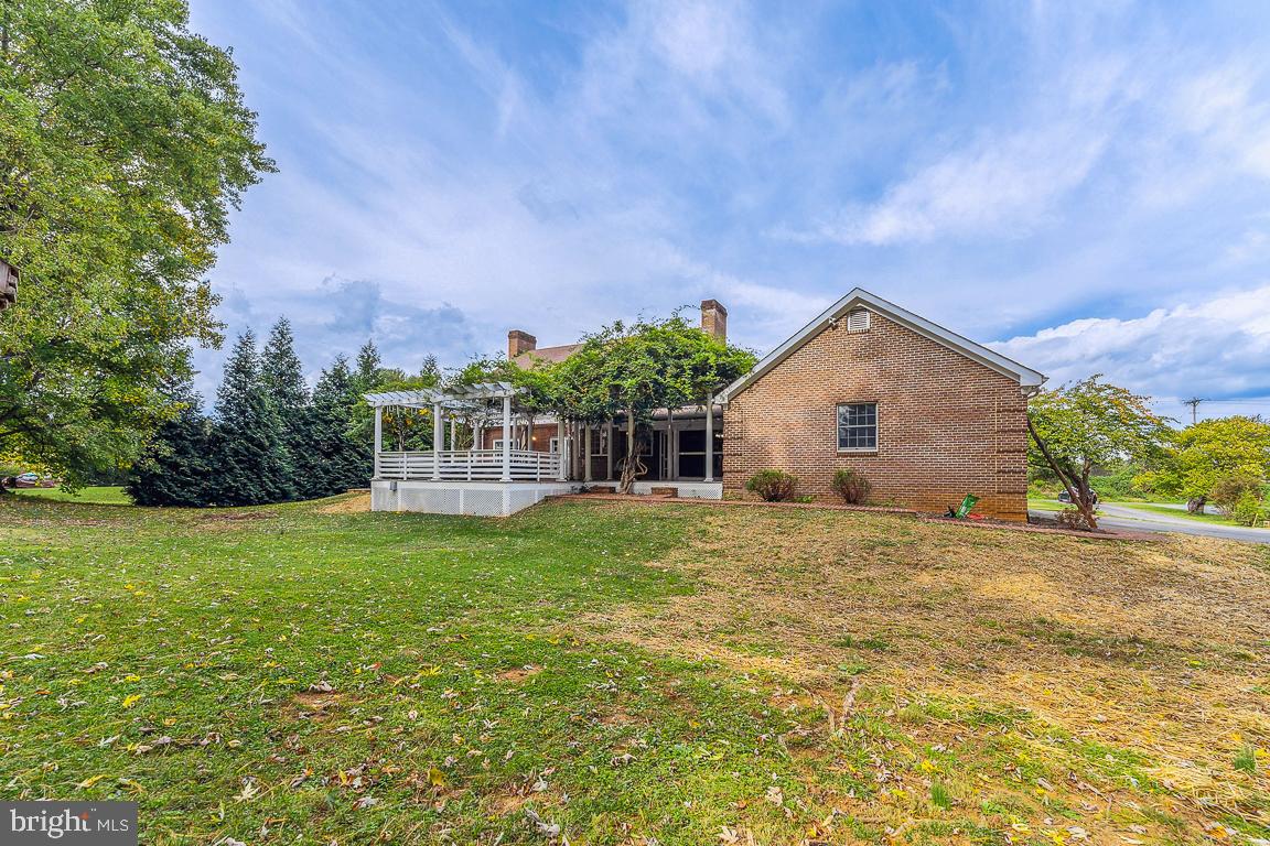 Photo 91 of 128 of 3796 Rockland Rd house