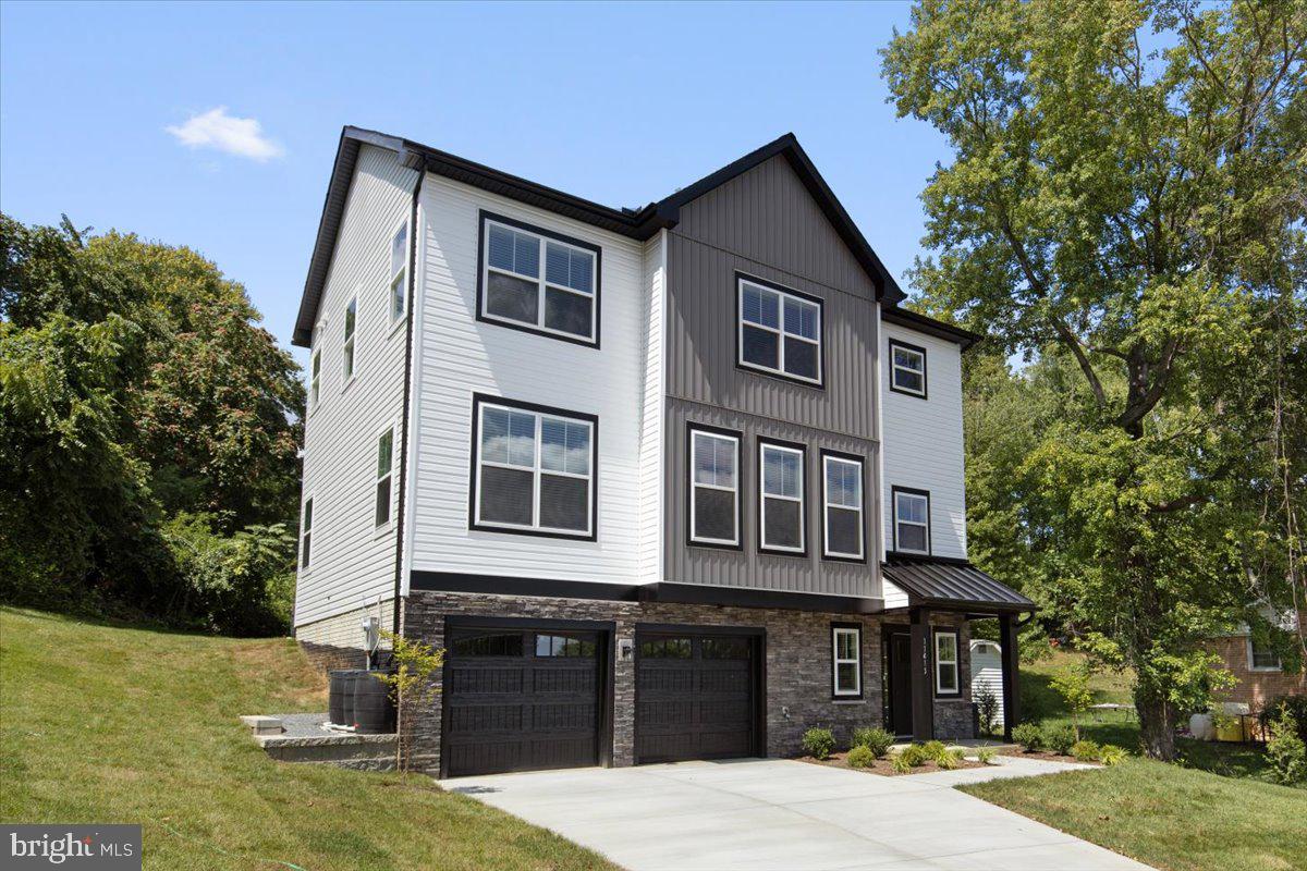Photo 4 of 56 of 11415 Grago Dr house