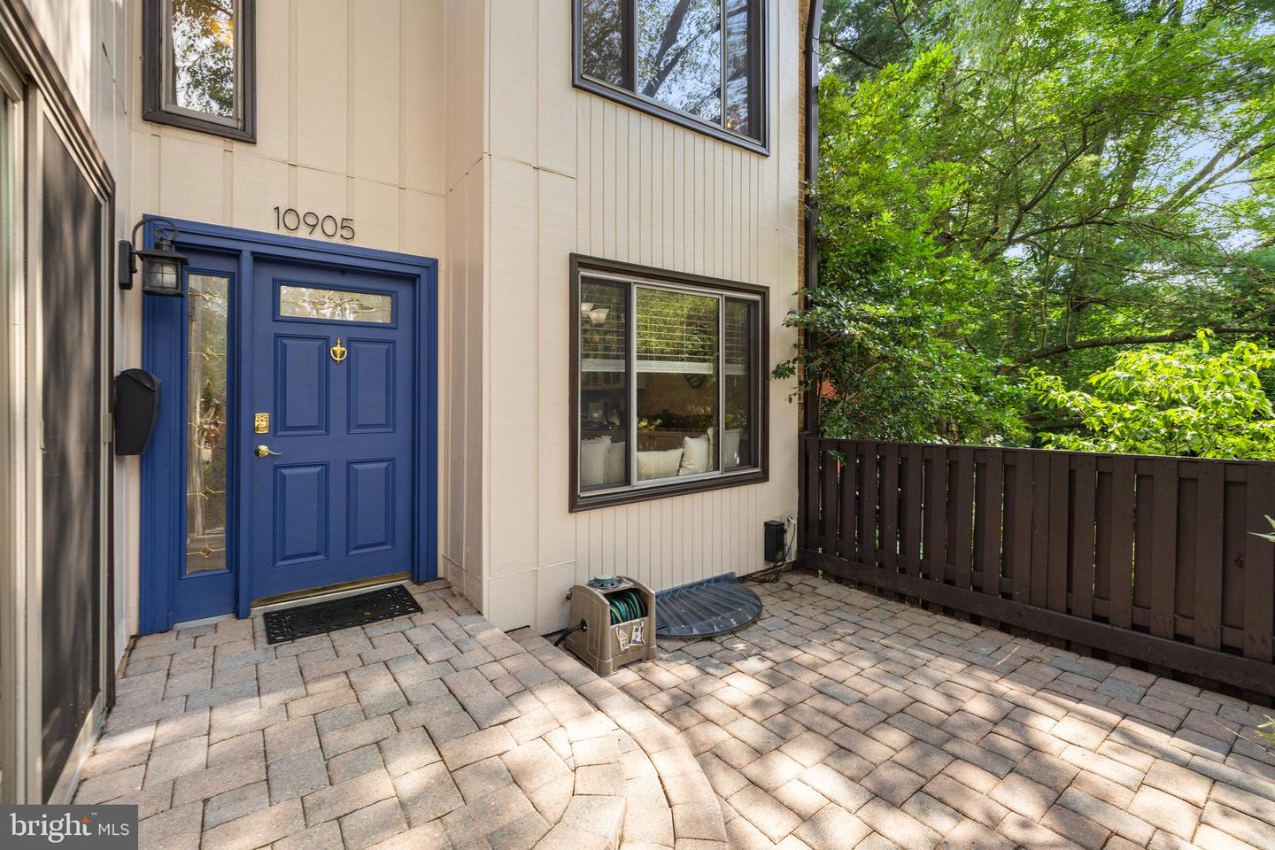 Photo 13 of 74 of 10905 Knights Bridge Ct townhome