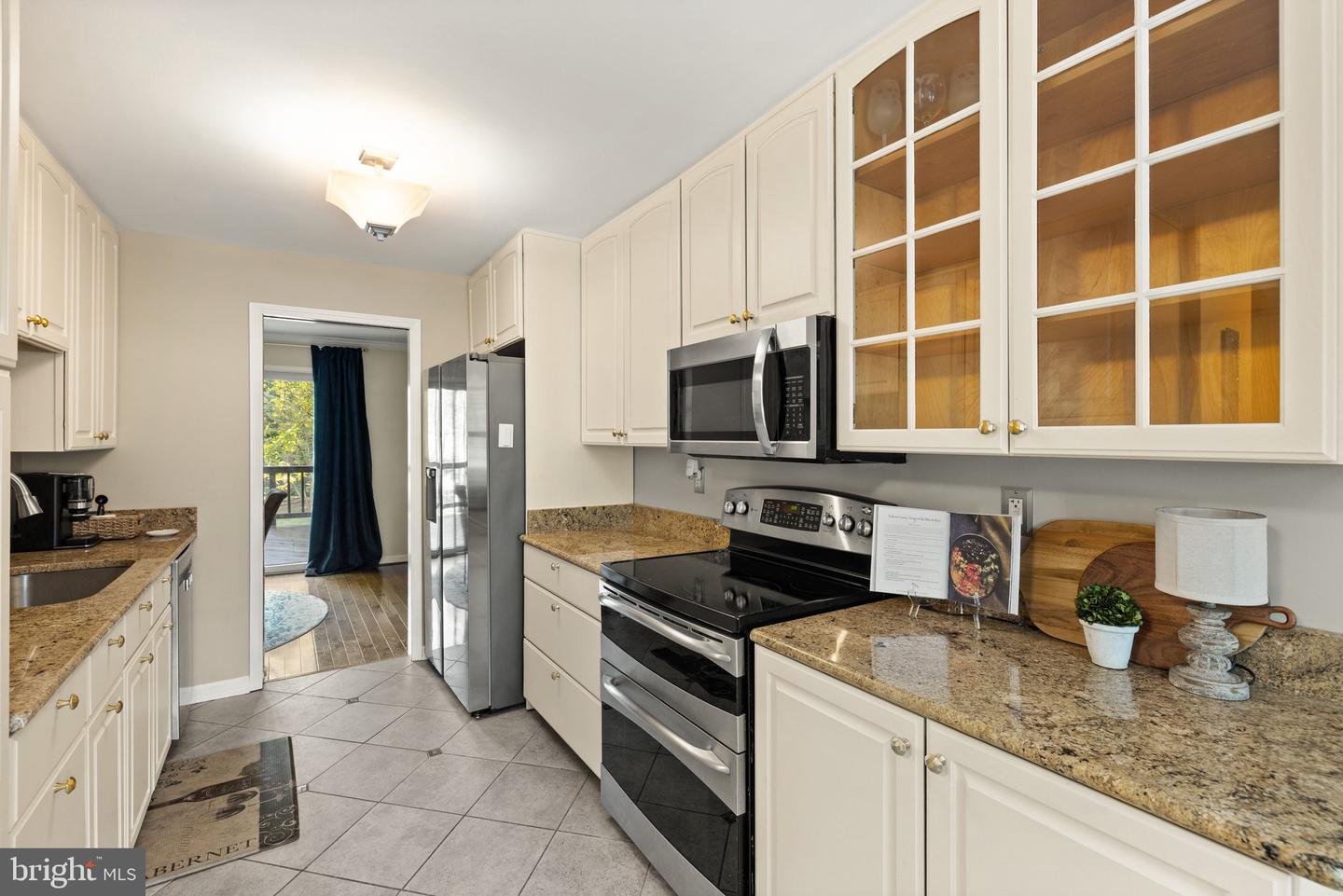 Photo 20 of 74 of 10905 Knights Bridge Ct townhome