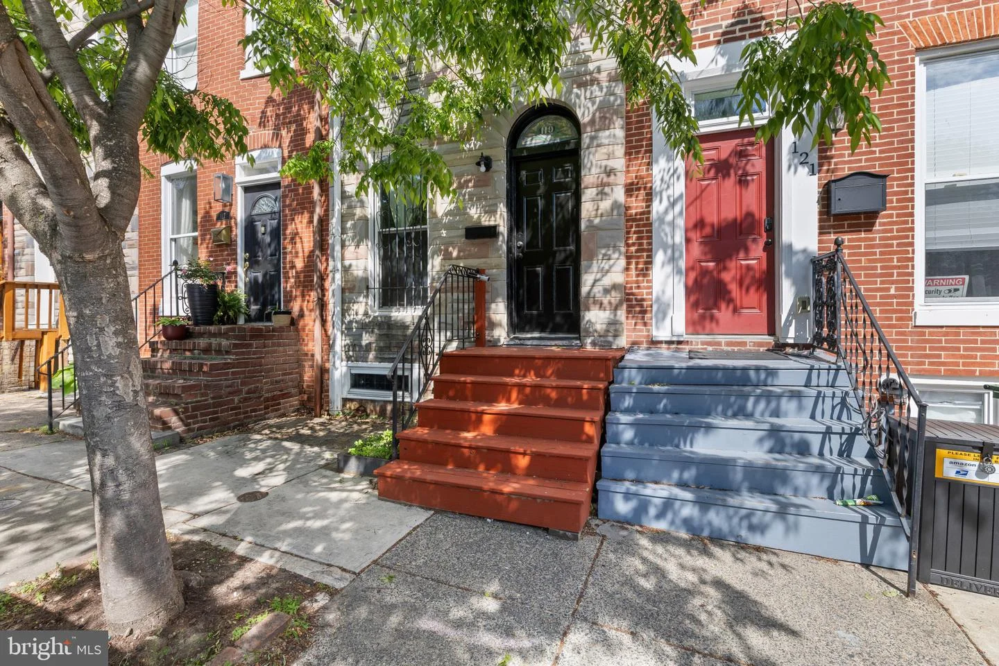 119 Poppleton Street S