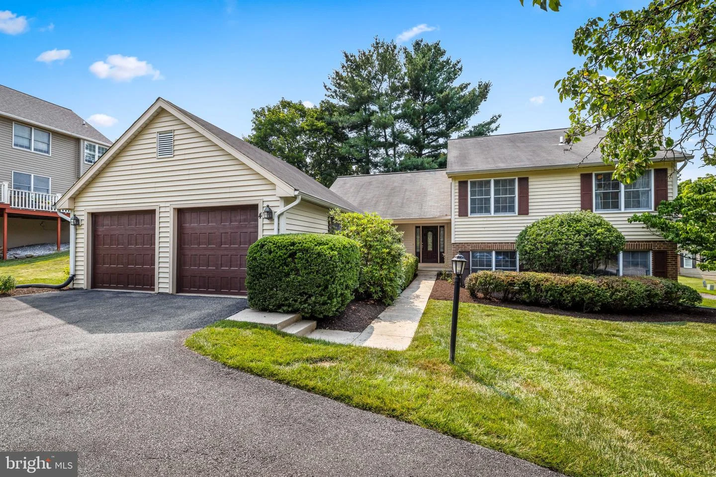 4 Huntress Court