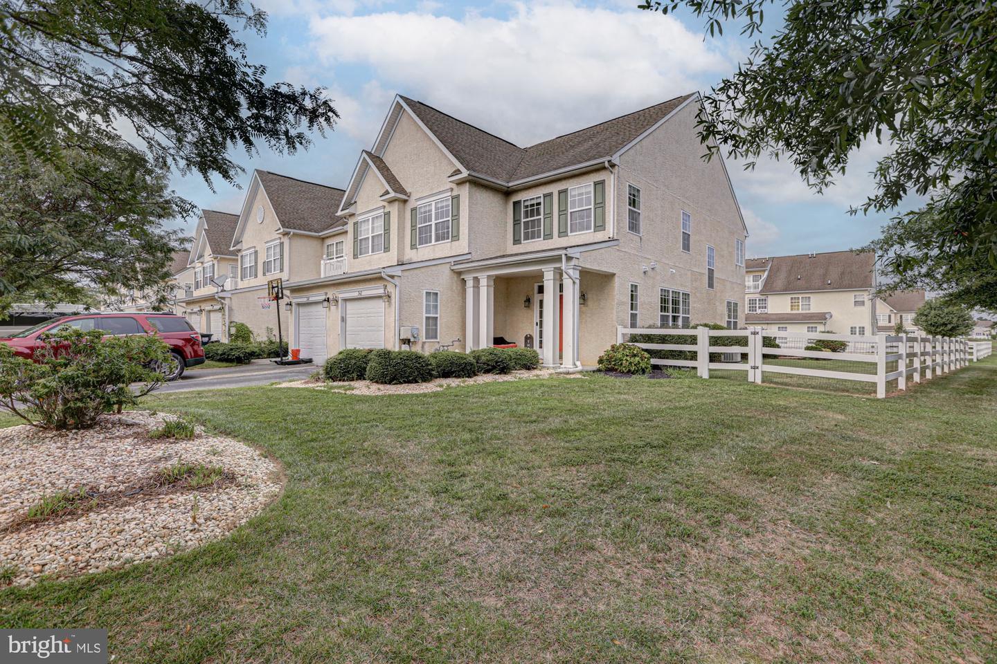 View Middletown, DE 19709 townhome