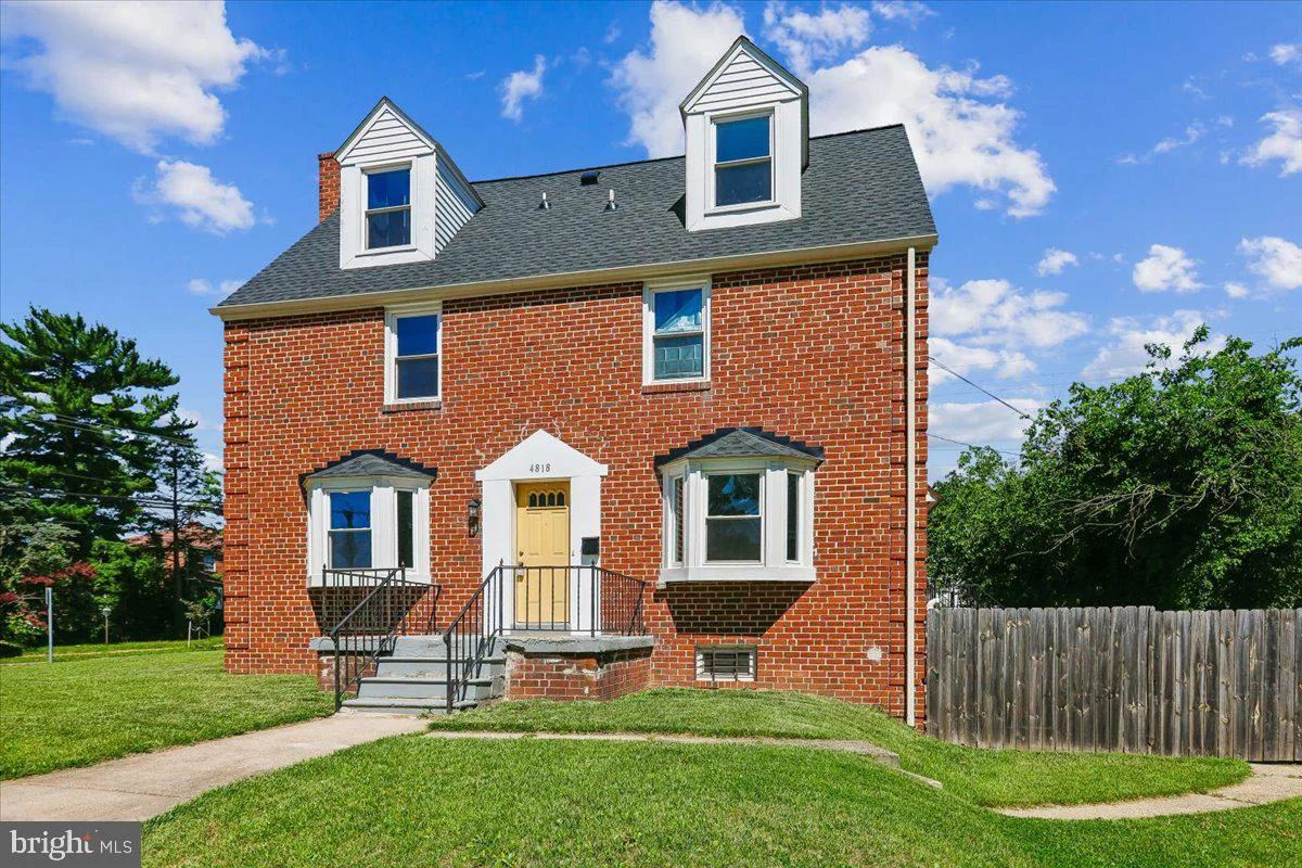 4818 Lindsay Road