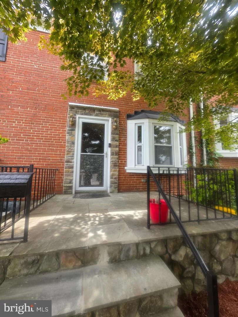 1235 Limit Avenue