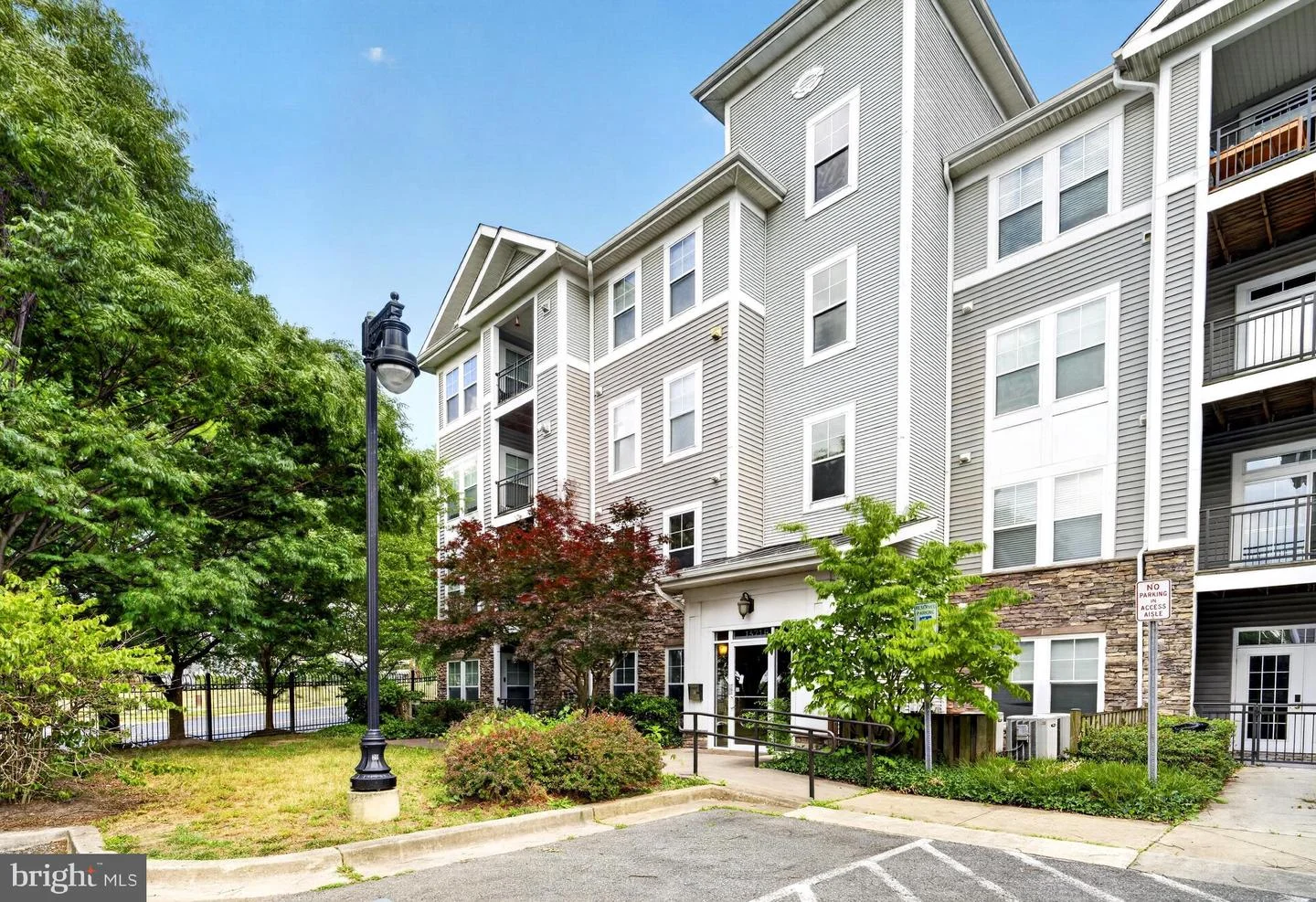 1321 Karen Boulevard Unit 103
