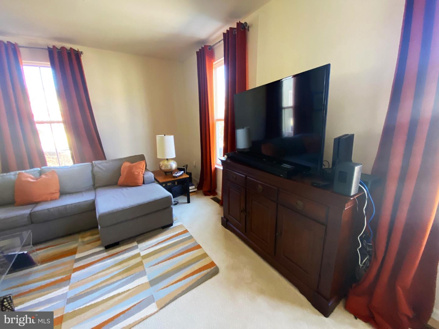 Photo 6 of 44 of 531 Fox River Hills Way townhome