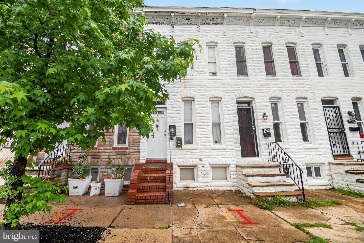 1210 W Cross Street W