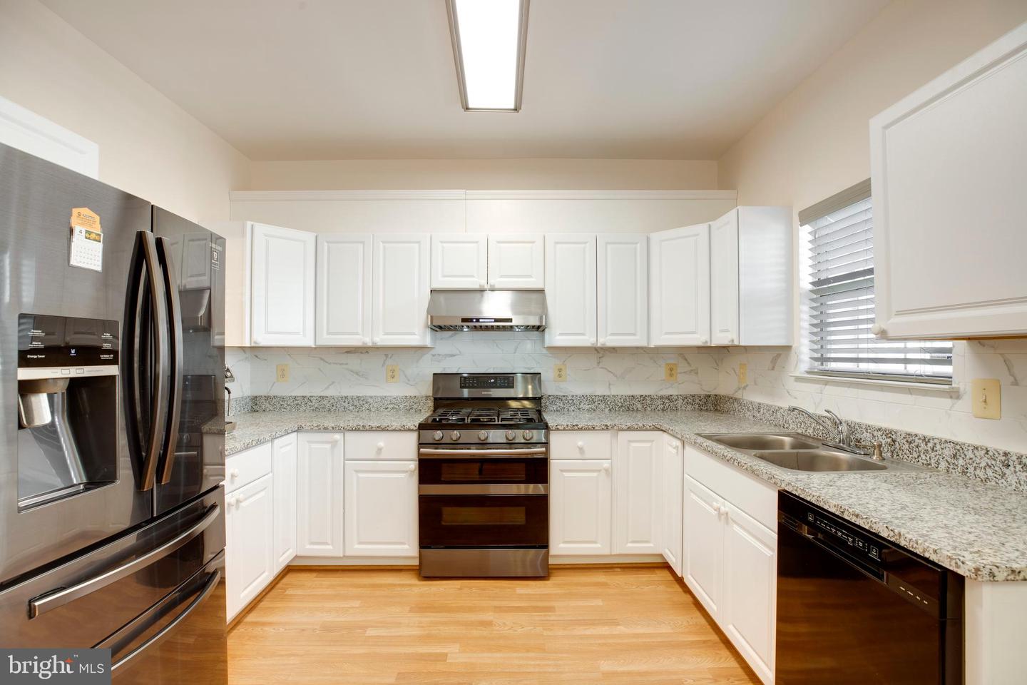 Photo 16 of 42 of 14210 Beddingfield Way townhome